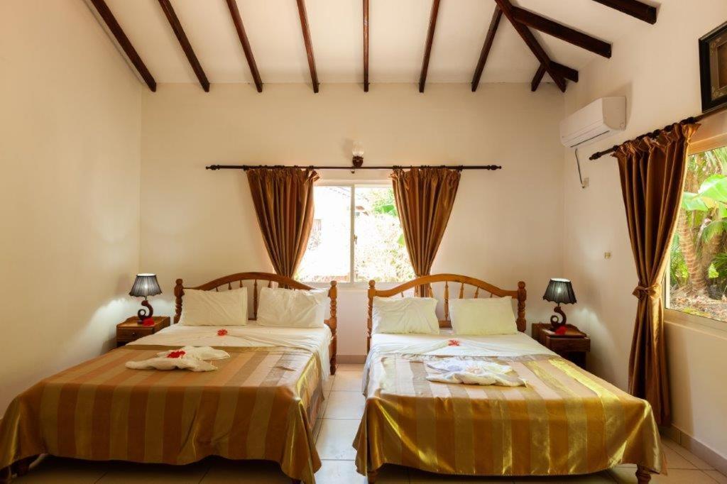 Villa Veuve Casadani Hotel ラ・ディーグ島 エクステリア 写真